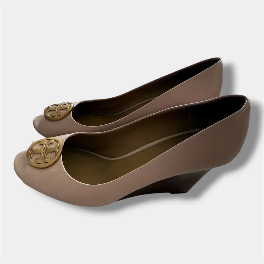 Tory Burch step into